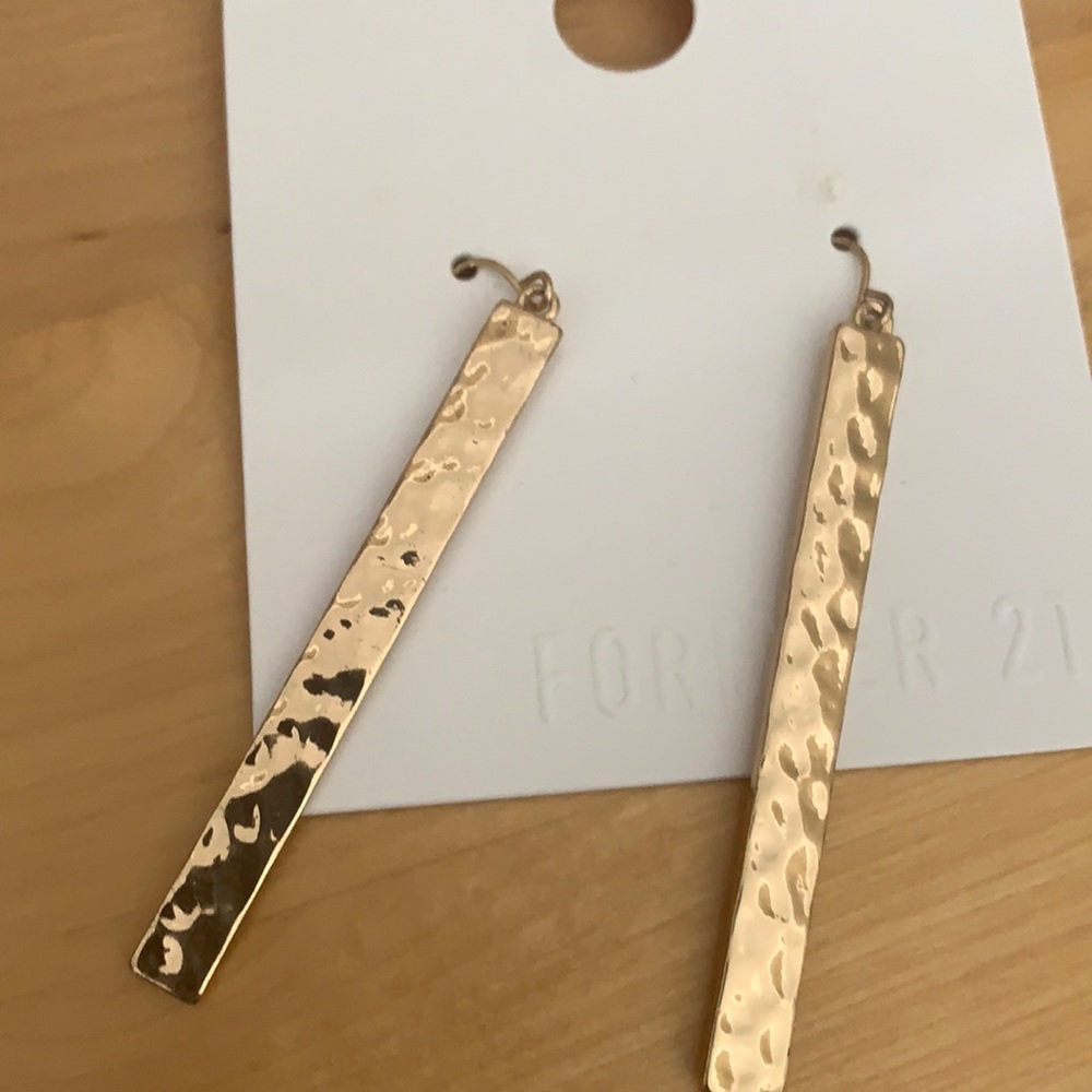 💙GWP💙 Forever 21 earrings